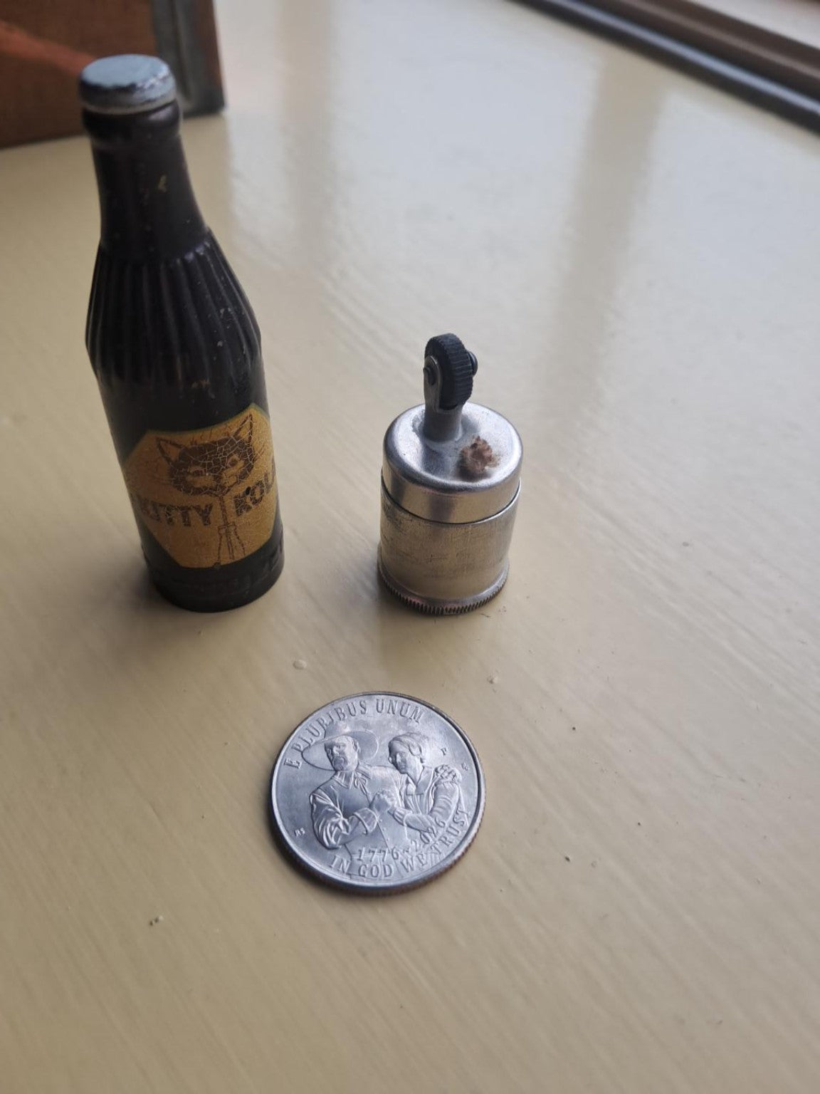 Kitty Kola Lighter